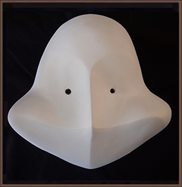 masque larvaire, masque de theatre, fabrication larvaire masque